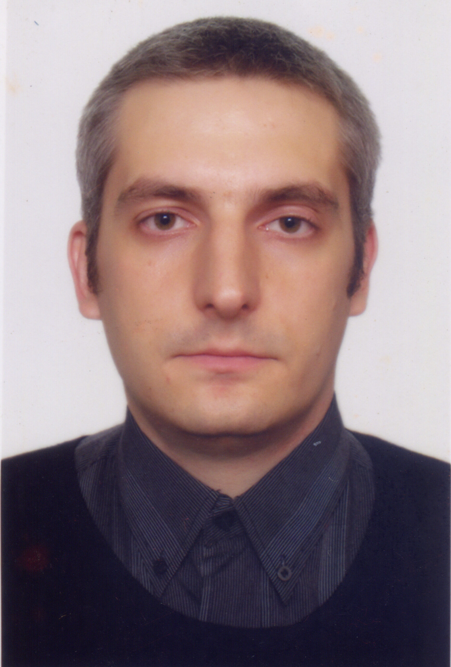 Безкоровайний  Юрій Миколайович